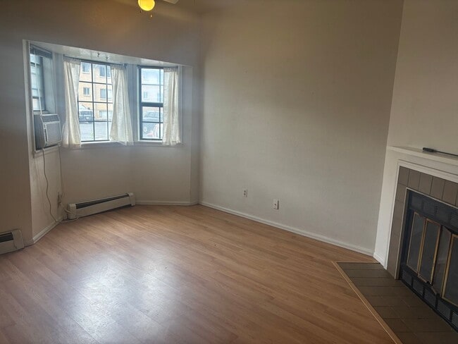 Photo - 1725 7th St Unidad #2