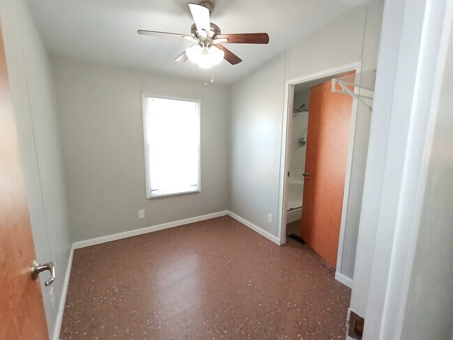 Photo - 31 Deerwood Park