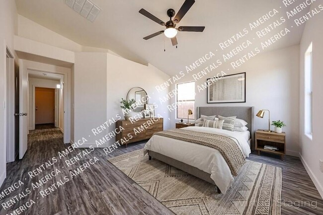 Photo - 4930 W Desert Dr