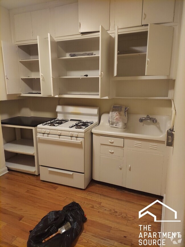 Building Photo - 4417 N Wolcott Ave Rental