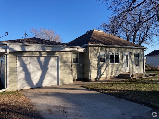 Building Photo - 5545 Coal Chute Rd Rental