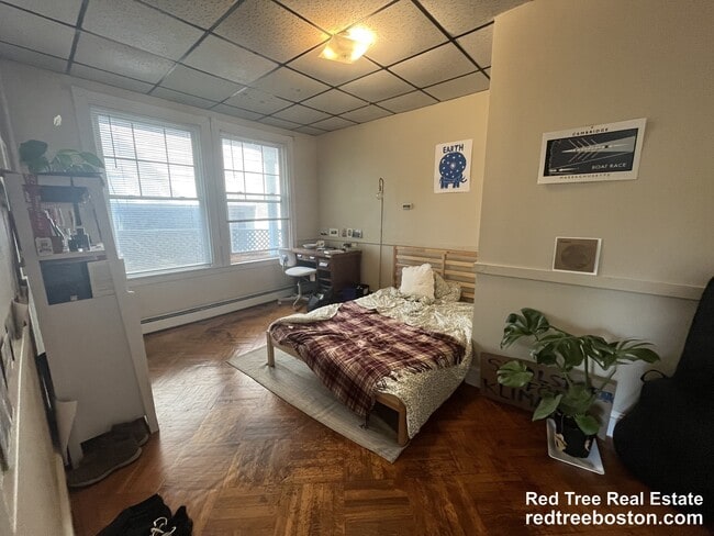 Photo - 17 Putnam Ave