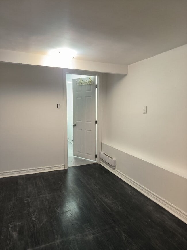 Photo - 159 Gladstone Ave Unit Main-Rear