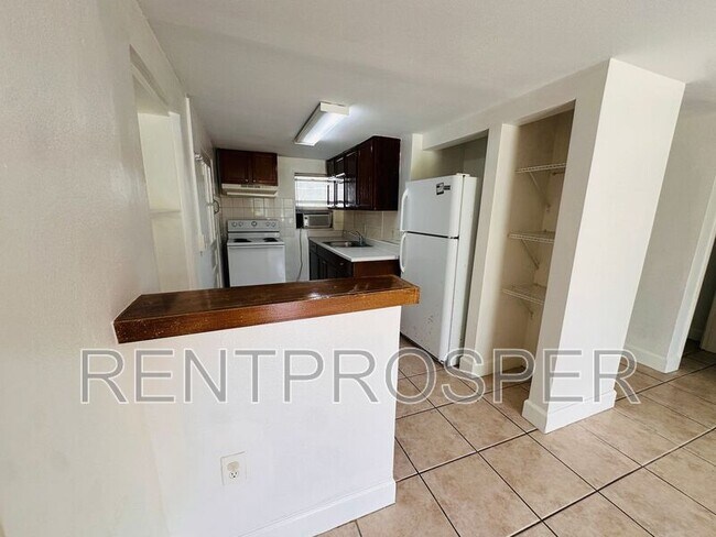 Photo - 2139 Carlton Dr Unit A