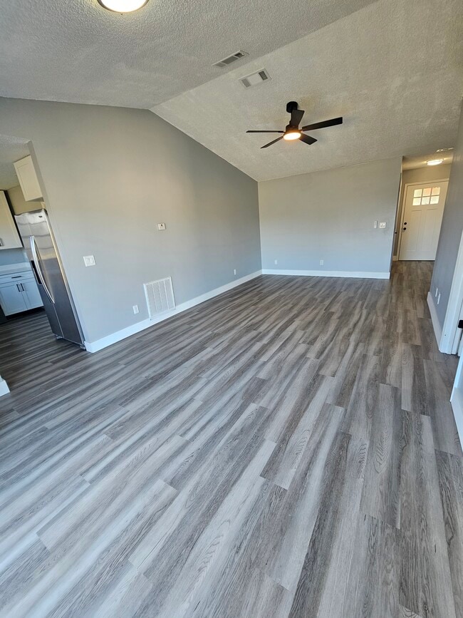 Photo - 224 Ridge Crest Loop