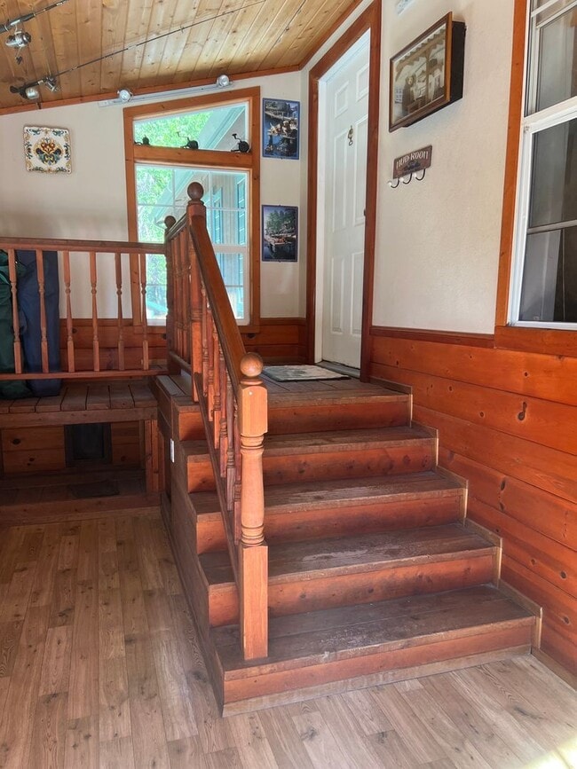 Photo - Upper Pioneer Home