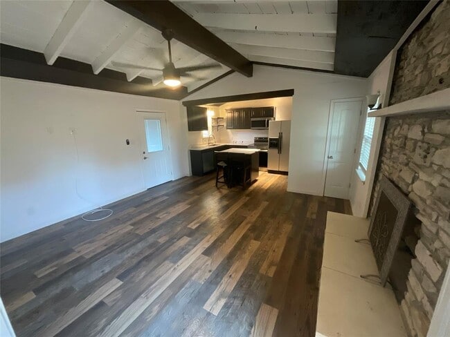 Photo - 18302 Redbud Ln