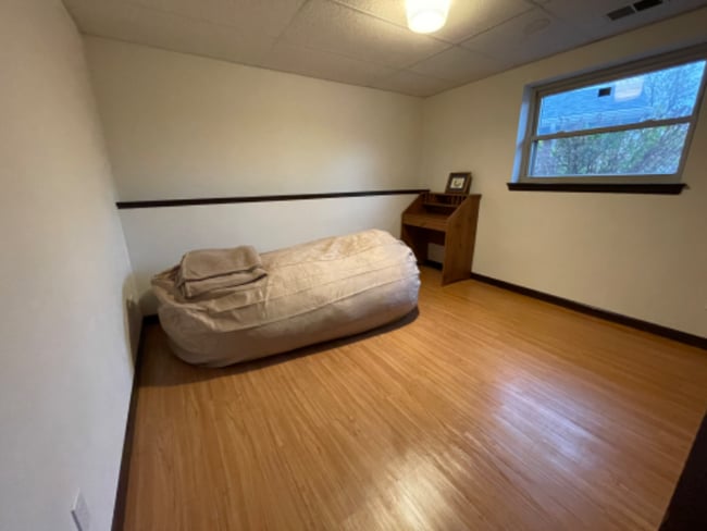 Photo - 180 Yank Ct Unit 1