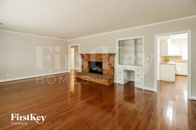 401 Idlewild Dr