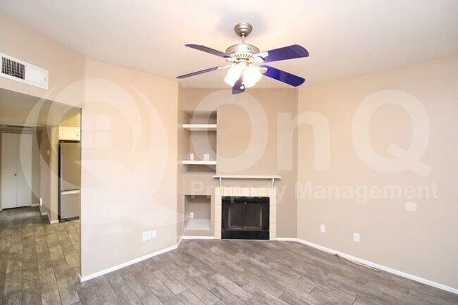 Photo - 1126 W Elliot Rd Unit 1072