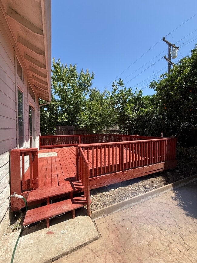 Photo - 290 San Leon Dr House