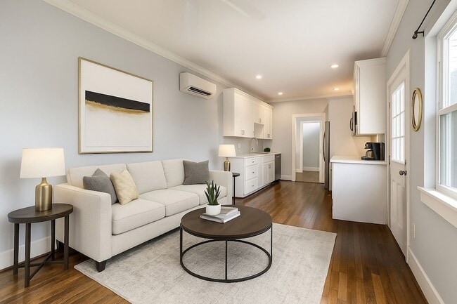 Photo - 2401 Eagle St