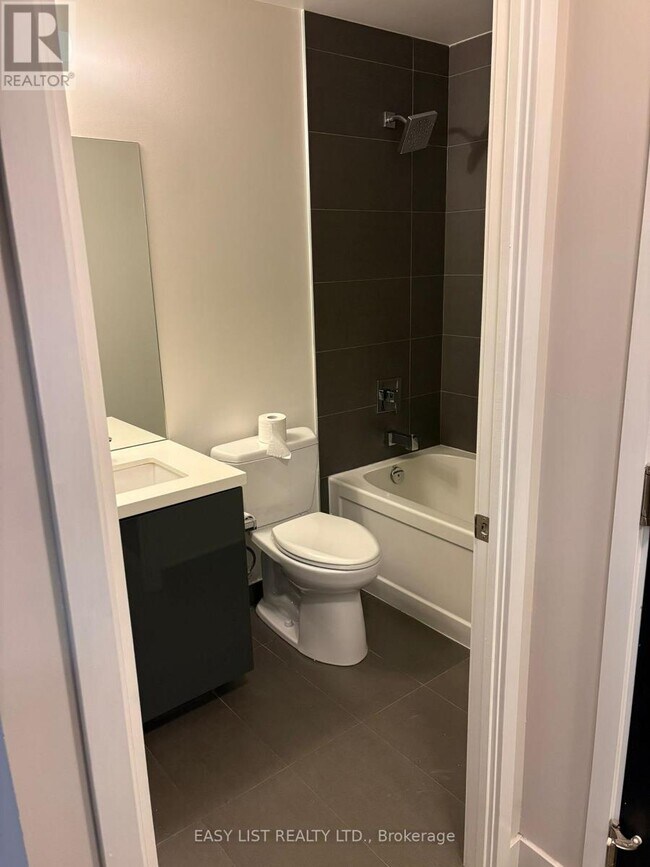 Photo - 8 Eglinton Ave E Unit 2606