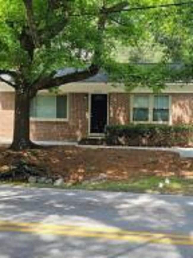 Building Photo - 1219 Ashley Hall Rd Unit 1219 Ashley Hall Rd. #A Rental