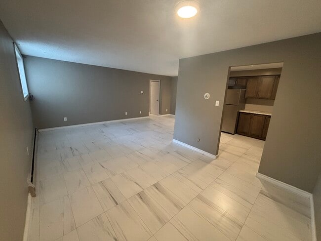 Photo - 50 Queenston Dr Unit 107