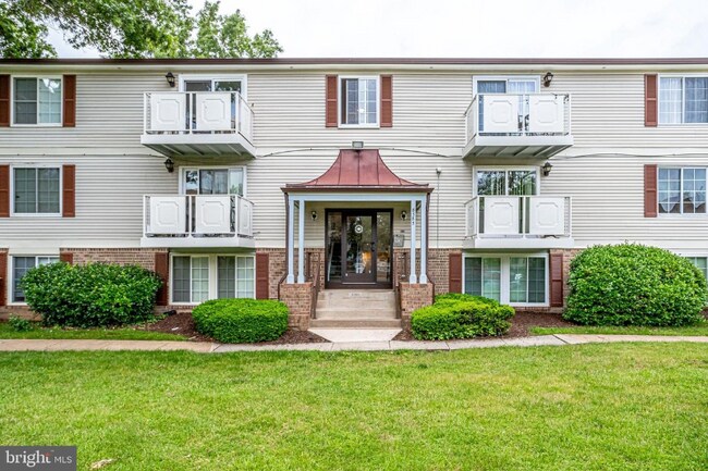 Photo - 8385 Brockham Dr