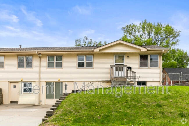Building Photo - 3701 Saratoga St Rental