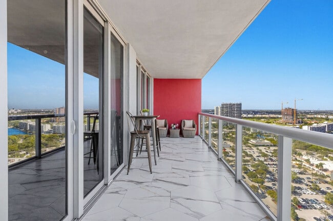 Photo - 2602 E Hallandale Beach Blvd Unit SI FL26-ID1359773P