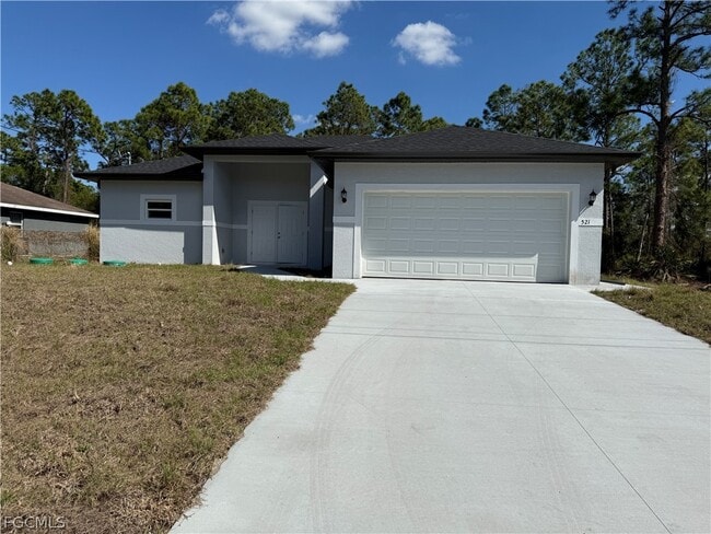 Building Photo - 521 Flamingo Ave S