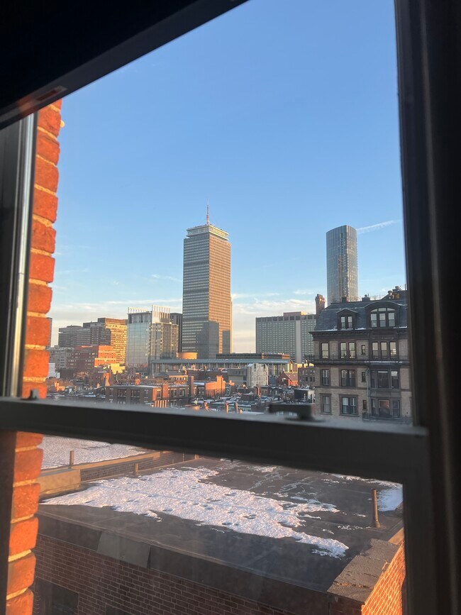 Photo - 483 Beacon St