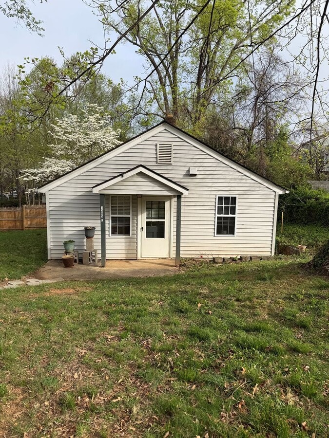 Photo - 1305 Cherry Avenue- E