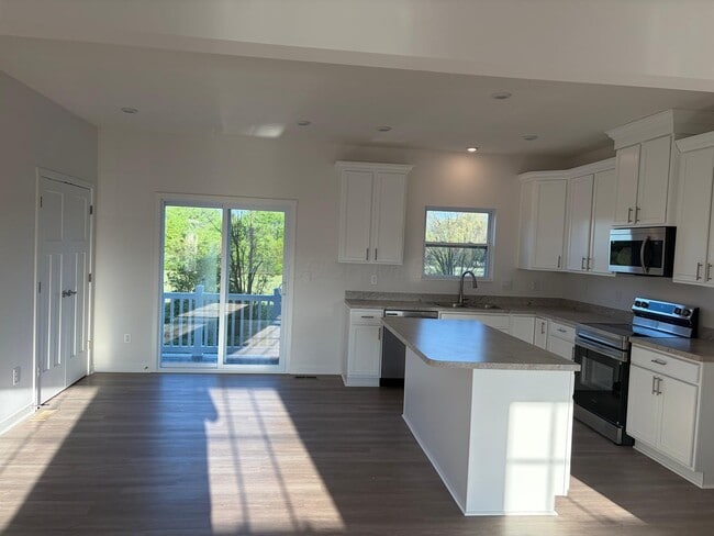 Photo - 158 Dusky Willow Dr