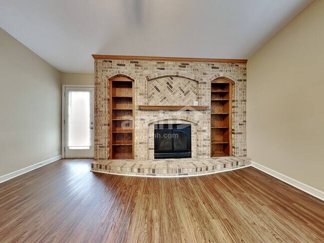 Photo - 627 Highpointe Boulevard