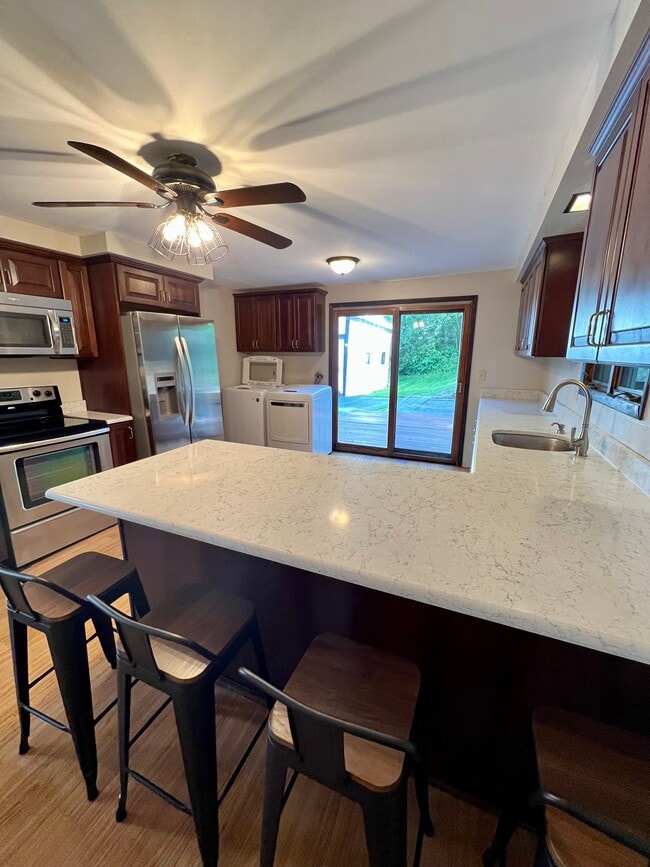 Photo - 27 W Main St Unit Upper