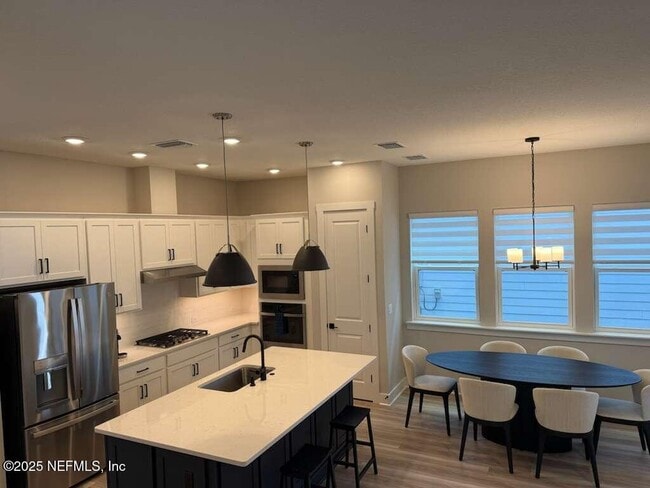 Photo - 11023 Cosmic Wy