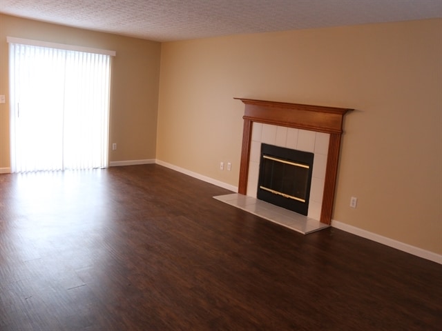 Photo - 1467 Tenagra Way