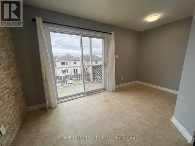 Photo - 578 Chapman Mills Dr