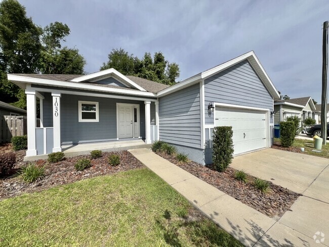 Building Photo - 1030 SW 251st Way Rental