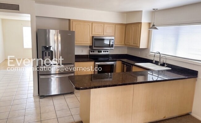 Photo - 3Bed/2Bath with Fenced Yard/ Available Now!