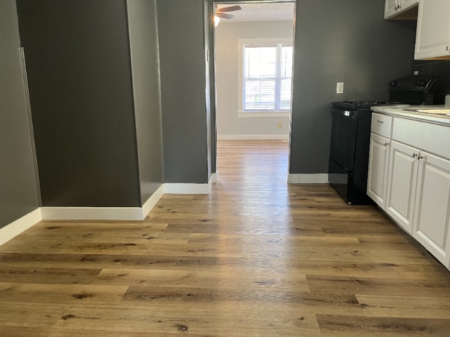 Photo - 2409 Perkins Dr