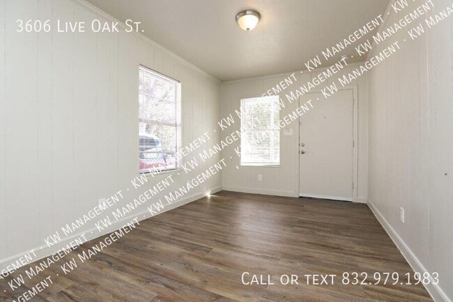 Photo - 3606 Live Oak St