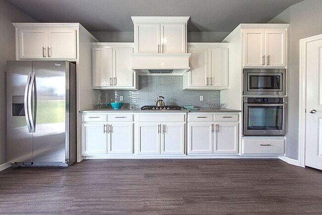 Photo - Gorgeous 4/3.5/3 Luxury Home