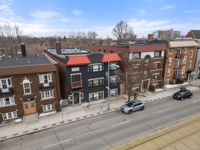 Photo - 595 St Clair Ave W Unit 11