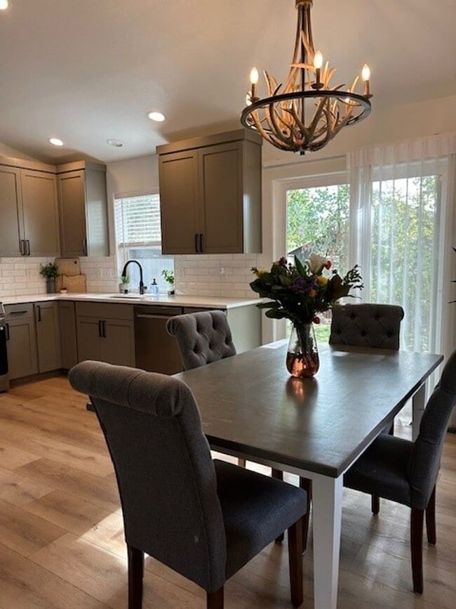 Photo - Beautiful 3 Bed/2.5 Bath Home on Bend's East Side - Pelican Drive