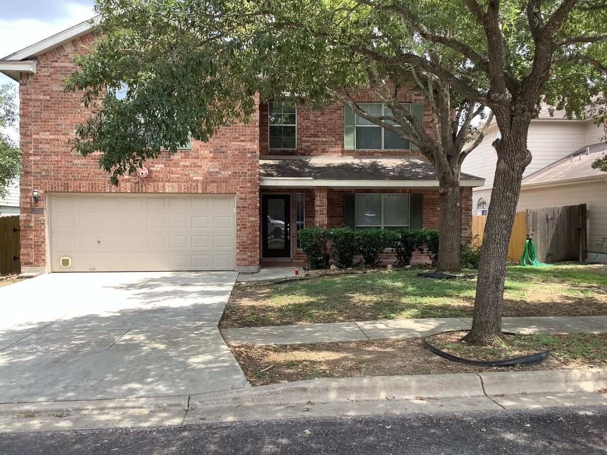 Photo - 213 Rocky Ridge Dr House