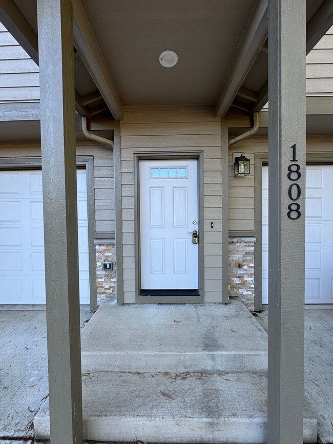 Photo - 1808/10/12 Rees Hill Townhouses Unit 1808