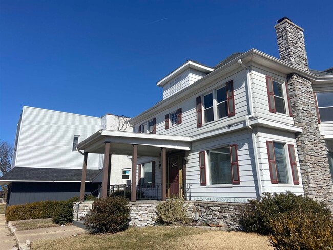 Photo - 403 W Lincolnway W Hwy Townhome