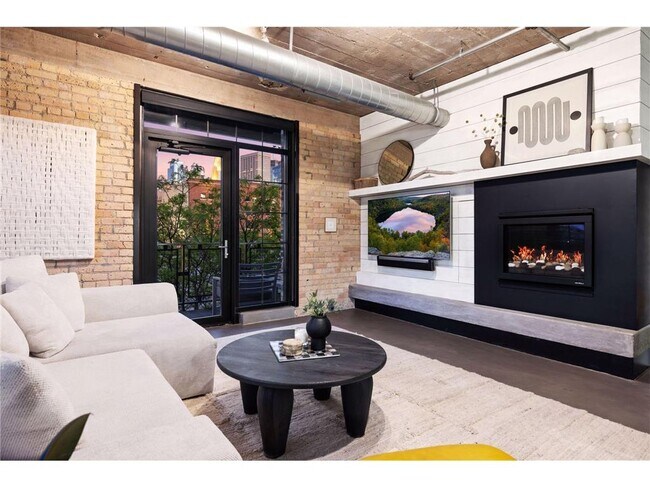 525 N 3rd St Unit 306