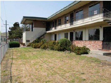 Photo - 8130 Birch St