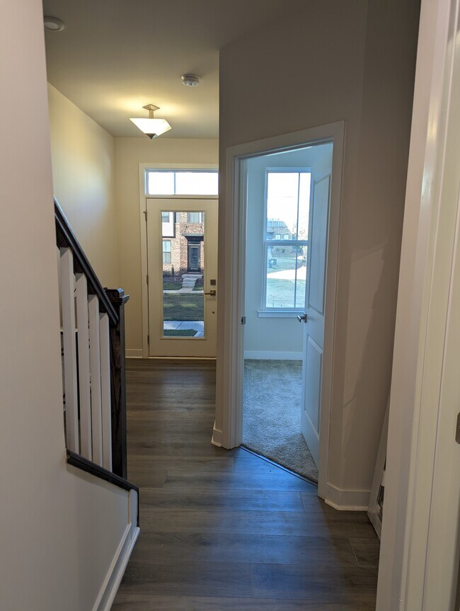 Photo - 1114 Gleason Way