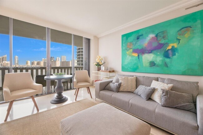 Photo - 3000 E Island Blvd Unidad 801