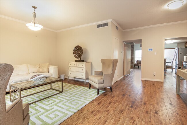 Photo - 1802 Stoney Brook Dr Unit 104