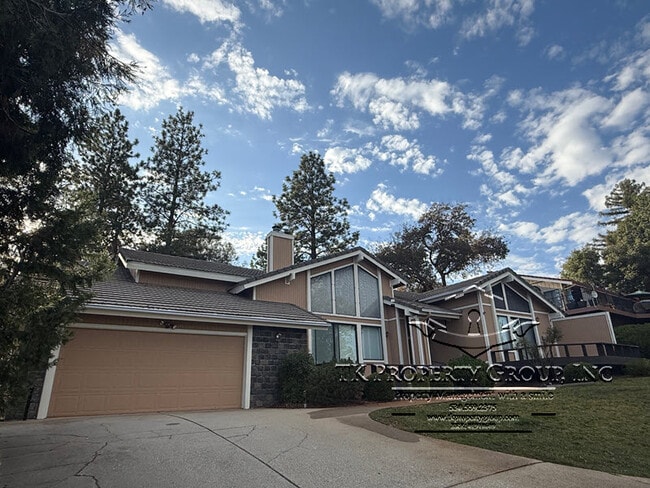 Photo - 17574 Patricia Way