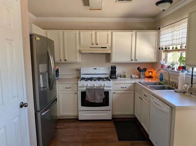 Photo - 1800 Twisted Oak Dr