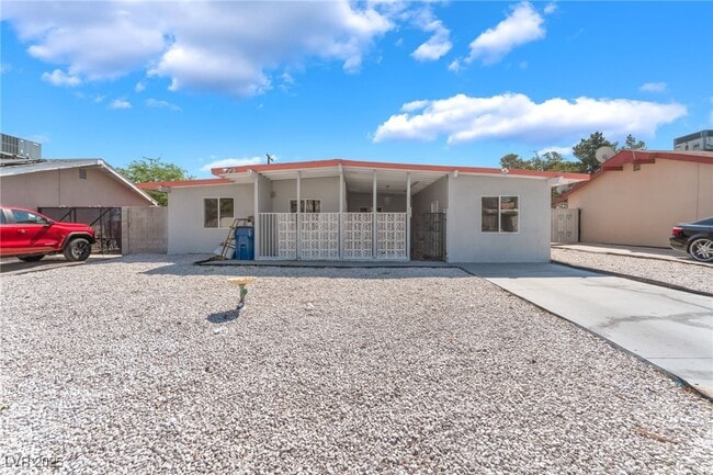 Building Photo - 3008 Lawndale St Rental