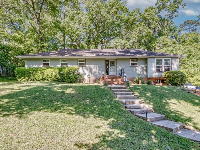 Building Photo - 3212 Springdale Dr Rental